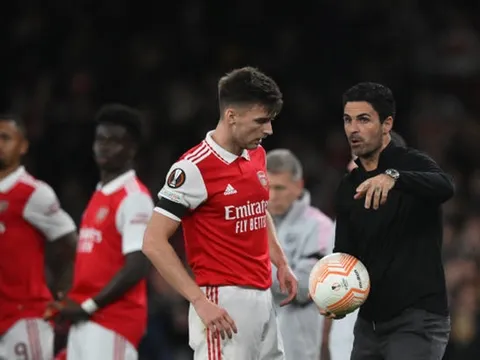 Kieran Tierney không nằm trong kế hoạch của Mikel Arteta