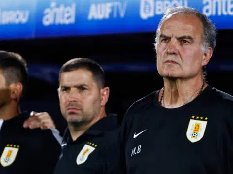 Bielsa áy náy vì loại người hùng Ugarte khỏi đội hình chính