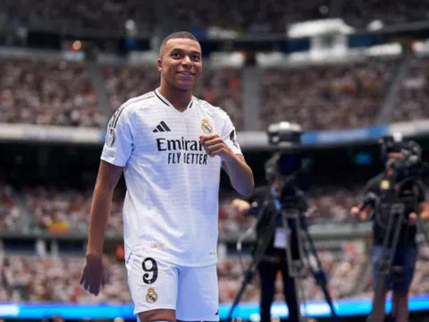 Mbappe đứng đâu trong dàn Galactico mà Perez mang về?