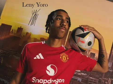 Real và cơ hội "trả thù" Man Utd vụ Leny Yoro