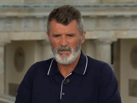 Roy Keane lo ngại về 2 vị trí trong đội hình M.U