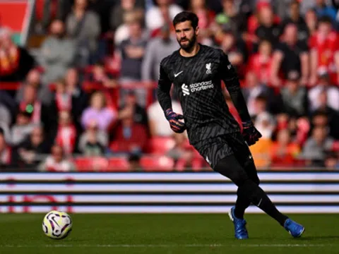 Alisson nói rõ sự khác biệt giữa Klopp và Arne Slot