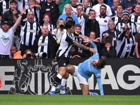 10 thống kê Newcastle 1-1 Man City: "Báo thủ" Ederson; Ông vua phạt đền