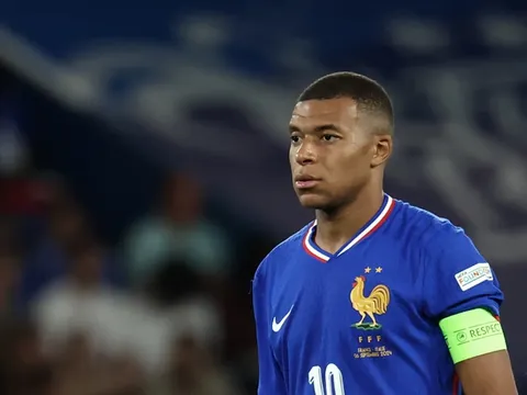 'Ghẻ lạnh' ĐT Pháp, Mbappe hứng chịu cơn thịnh nộ