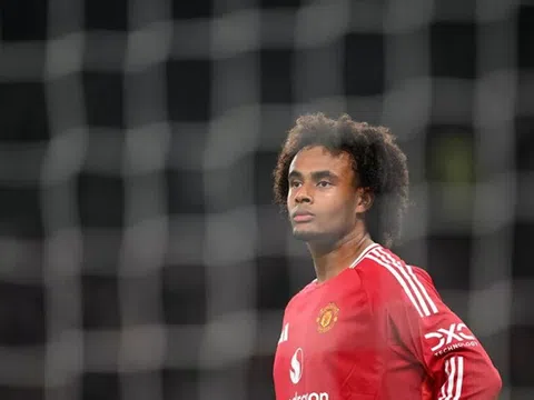 Joshua Zirkzee đối mặt khó khăn tại Man Utd và đội tuyển