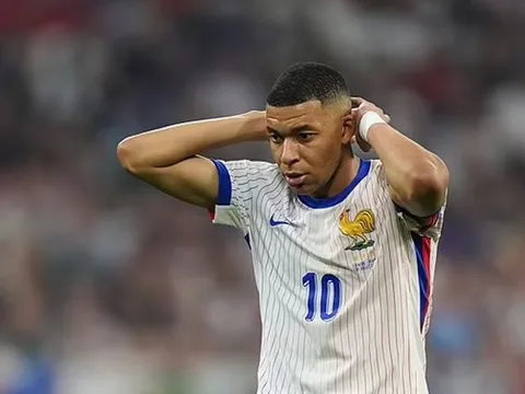 Tại sao Mbappe quyết định tạm rời tuyển Pháp? Mâu thuẫn với Deschamps?