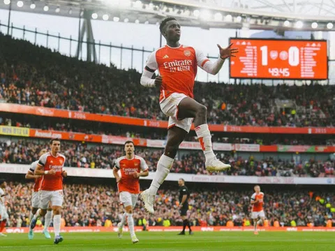 Nketiah nhận lời khuyên chân thành về tương lai ở Arsenal