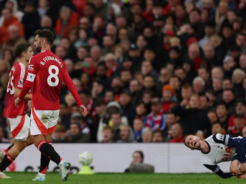 Man United 0-3 Tottenham: Tội đồ Bruno, Spurs chấp Son Heung-min