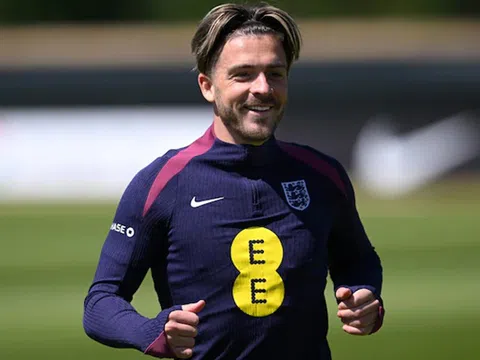 Ván cờ lật ngược của Jack Grealish