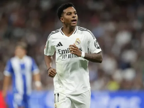 Rodrygo thay đổi vị trí thi đấu: Sự linh hoạt chiến thuật của Ancelotti