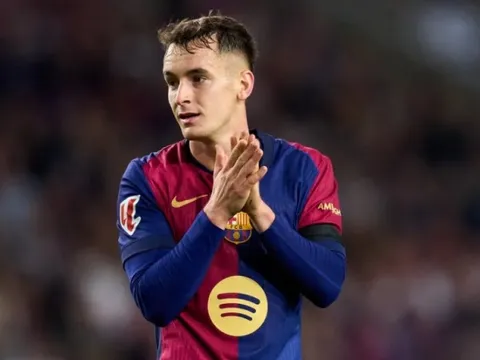 Sergio Busquets dành lời khen ngợi đặc biệt đến Marc Casado