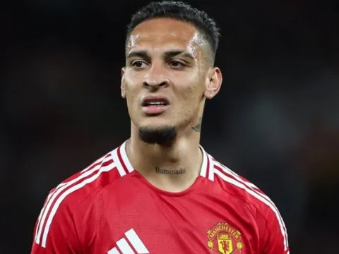 David Ornstein: Antony đang trên đường rời Man United