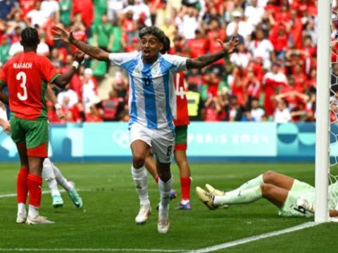 Tây Ban Nha thắng sít sao, Argentina hòa nghẹt thở Morocco