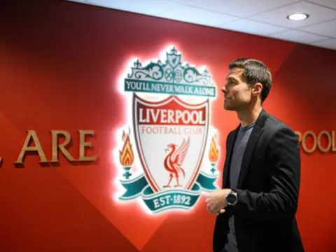 Alonso nói về khả năng dẫn dắt Liverpool