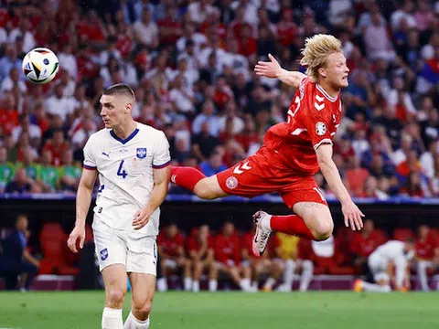 5 điểm nhấn Serbia 0-0 Đan Mạch: Điều lạ lùng; Xứng danh nhạc trưởng