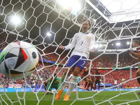 5 điểm nhấn Pháp 1-0 Bỉ: Nhớ Pogba; Điệu nhảy cuối cùng