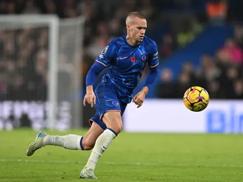 Nhiều tuyển trạch viên theo dõi Mudryk của Chelsea