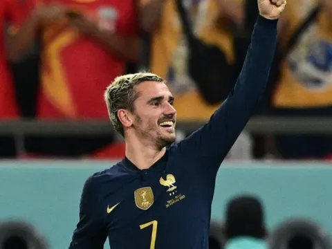 CHÍNH THỨC! Antoine Griezmann chia tay tuyển Pháp