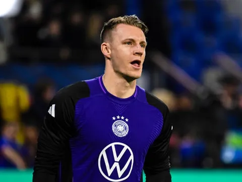 Nagelsmann bị chỉ trích vì Bernd Leno