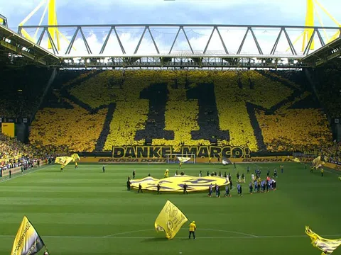 Cảm động ngày CĐV Dortmund chia tay Marco Reus