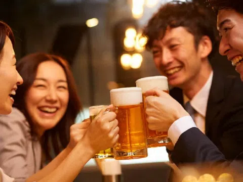Tại sao người Nhật thích uống bia nhưng không có bụng bia? Bí quyết của họ là gì?