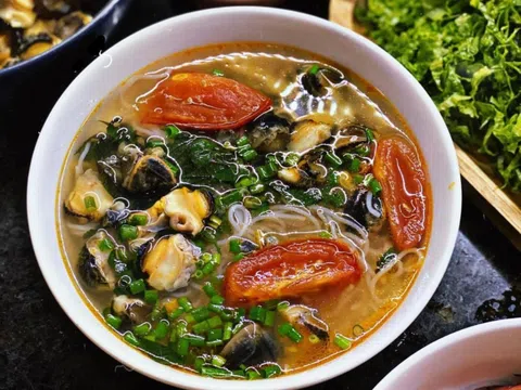 Top 5 quán bún ốc “gây nghiện” ở Hà Nội