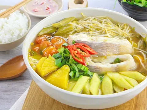 Nấu canh cá bỏ nước sôi hay nước lạnh: Tưởng đơn giản nhưng làm sai khiến món ăn bị tanh, nhạt vị