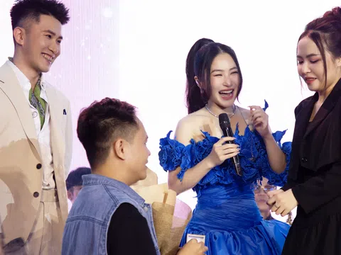Hương Tràm bí mật giúp fan được cầu hôn, hát ca khúc đám cưới siêu ngọt