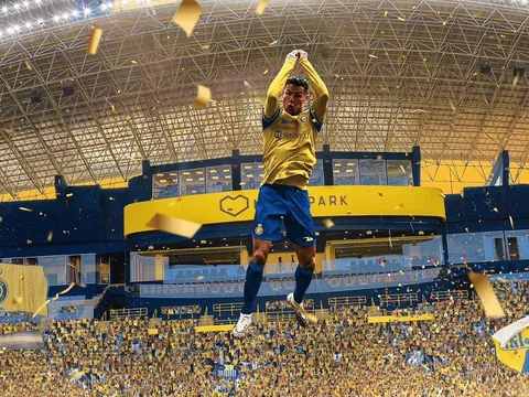 'Choáng váng' với số tiền Ronaldo bỏ túi sau...mỗi phút tại Al-Nassr