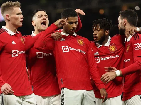 Thi đấu kém cỏi, 'cặp bài trùng' bom tấn của Man United nhận cái kết 'đắng nhất sự nghiệp'