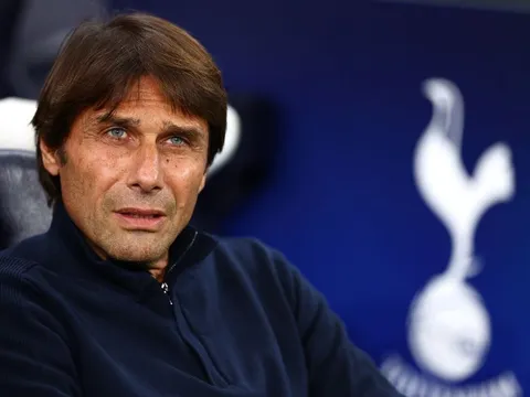 CHÍNH THỨC: Conte đã bị BLĐ Tottenham sa thải