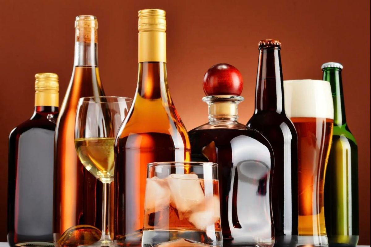 Nồng độ cồn trong từng loại rượu là yếu tố ảnh hưởng đến tốc độ đào thải rượu ra khỏi cơ thể