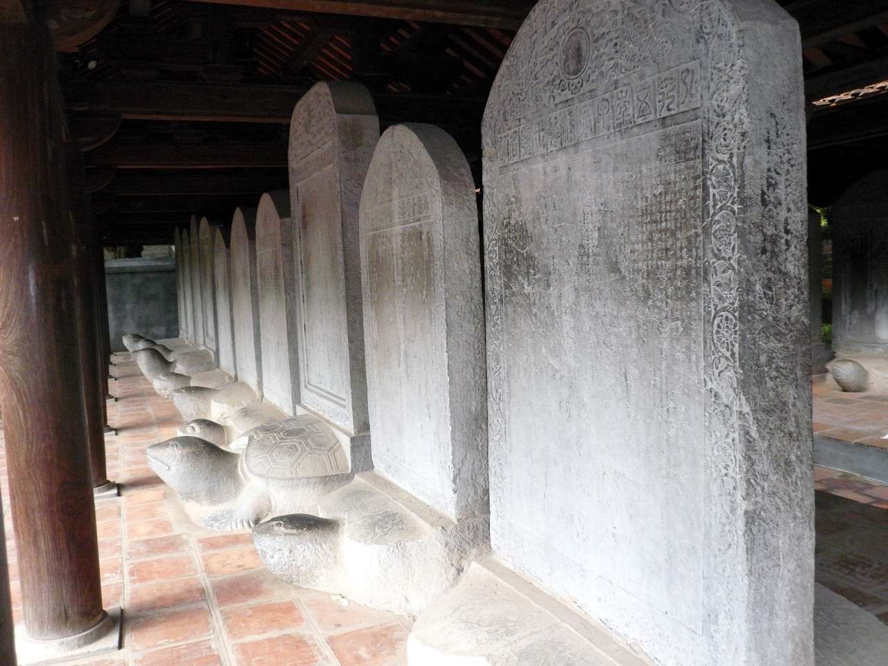 Văn Miếu - Quốc Tử Giám có 82 bia đá khắc tên các vị tiến sĩ
