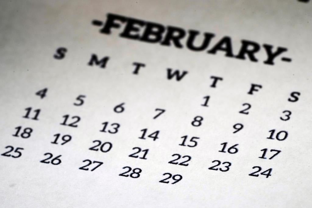 Tất cả các tháng trong lịch âm dương lịch đều có thể có ít nhất 28 ngày