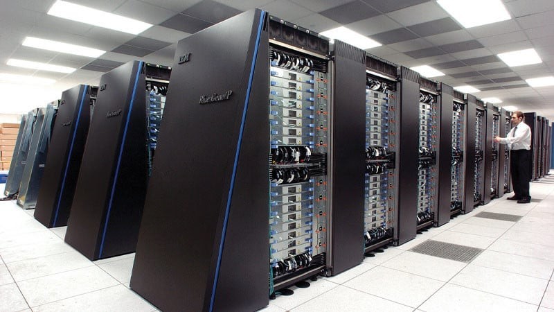 Đặc điểm nổi bật của siêu máy tính là khả năng xử lý dữ liệu lớn