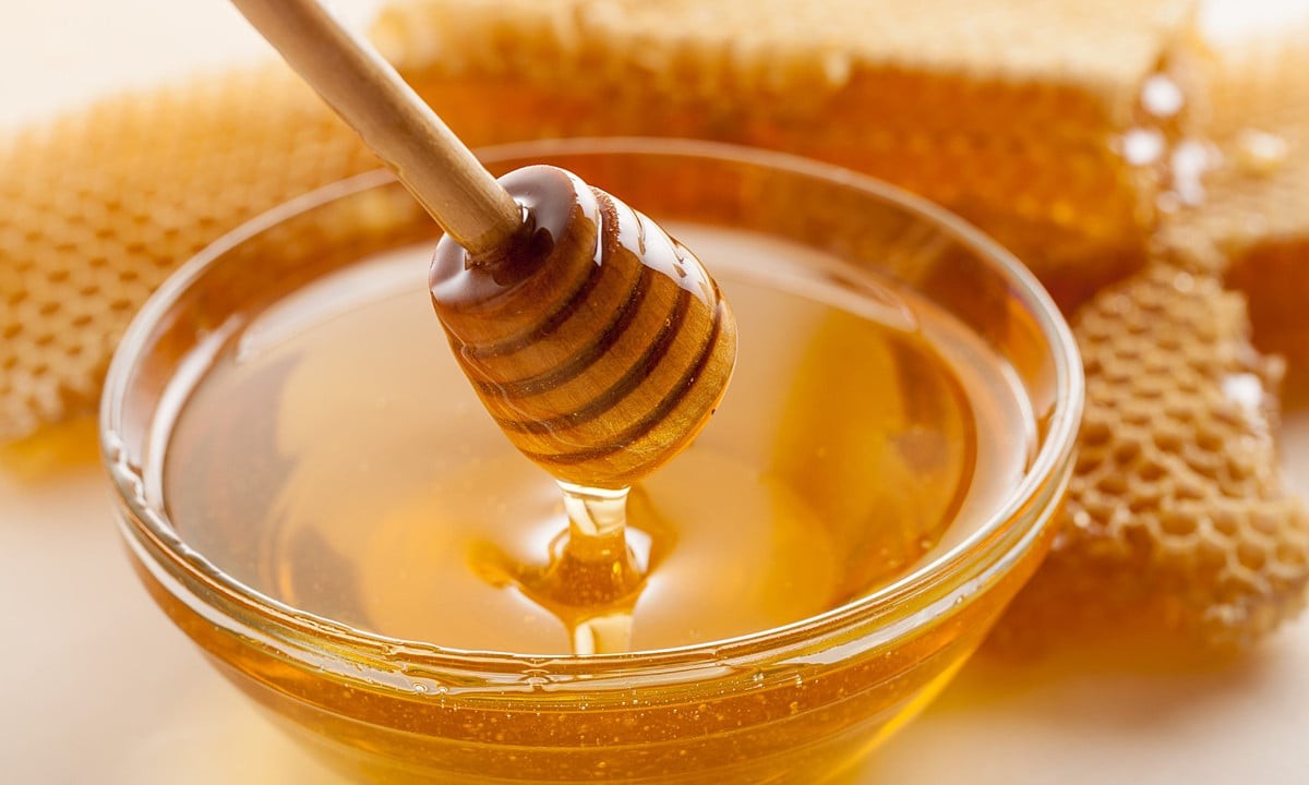 Mật ong chứa chất chống oxy hóa có tác dụng kháng khuẩn trên da