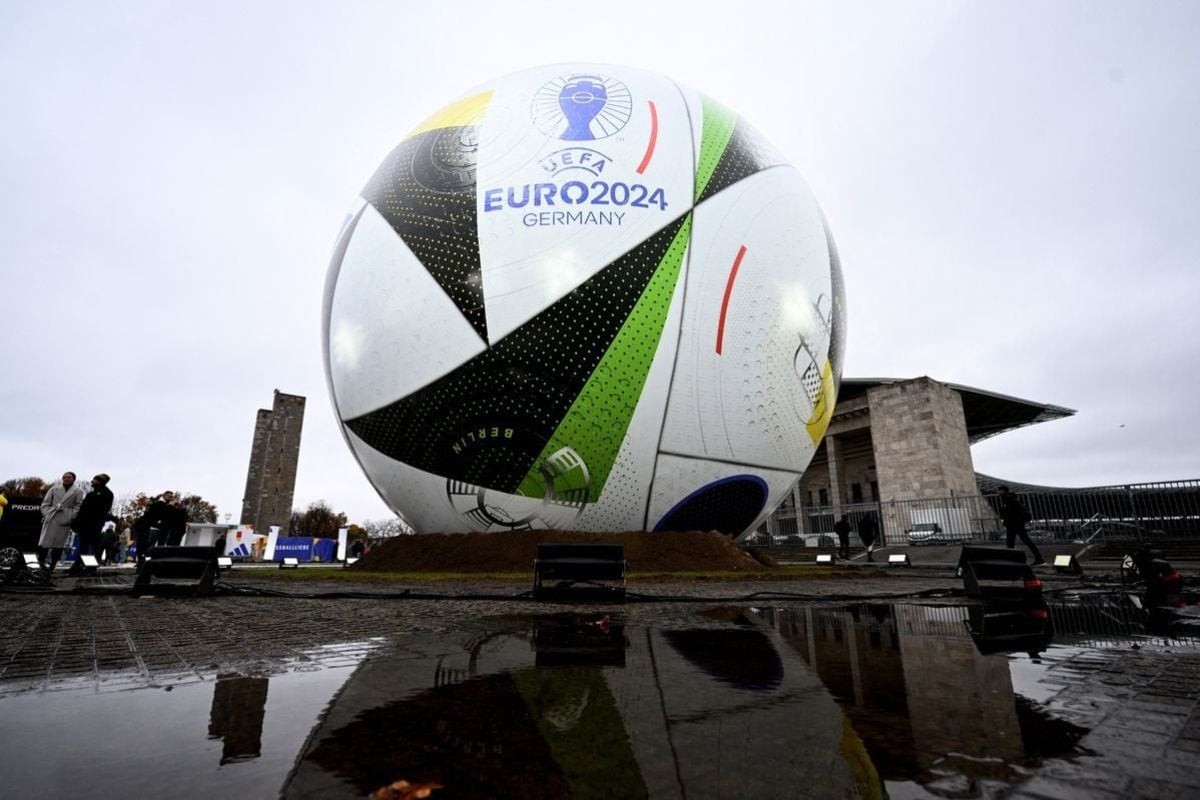 EURO 2024 có 24 đội tham gia và được chia thành 6 bảng đấu