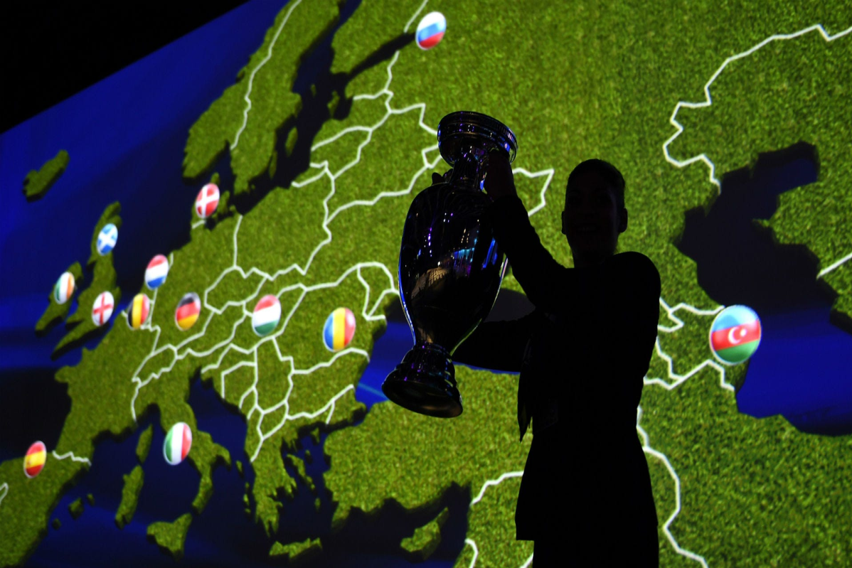 Tiêu chí để các đội đi tiếp trong bảng xếp hạng vòng loại Euro
