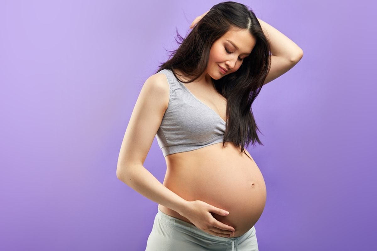 Phụ nữ có thai hoặc đang cho con bú không nên sử dụng cần tây để tránh gây hại cho bé