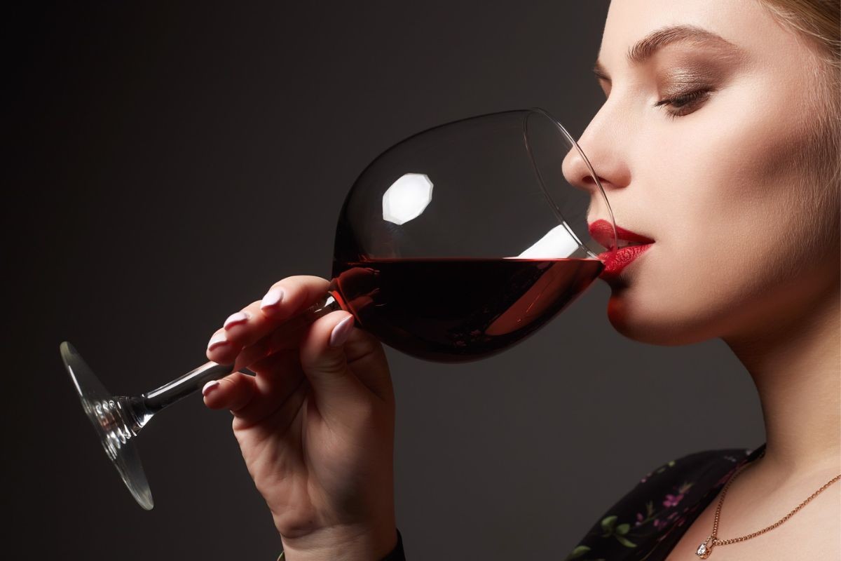 Rượu vang được chế biến từ giống nho tự nhiên để tạo nên những hương vị đặc sắc