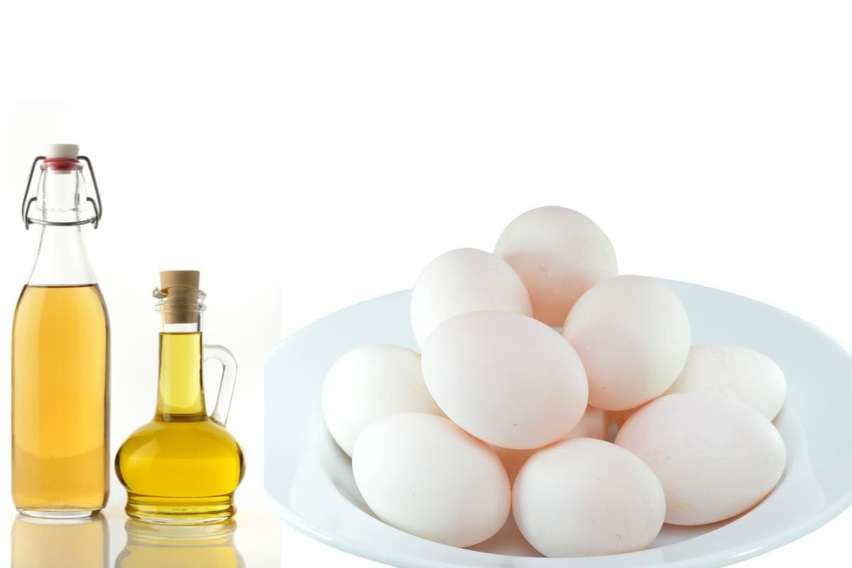  Trứng sẽ dễ bóc vỏ hơn khi luộc cùng với 2 muỗng giấm