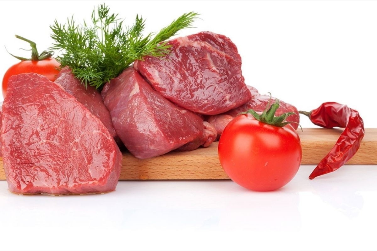 Thịt đỏ là một trong những loại thực phẩm khi nên kết hợp với lá tía tô