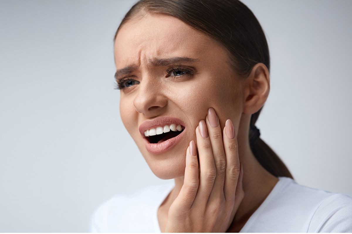 Lá bàng giúp bảo vệ răng miệng khỏi các vi khuẩn gây hại