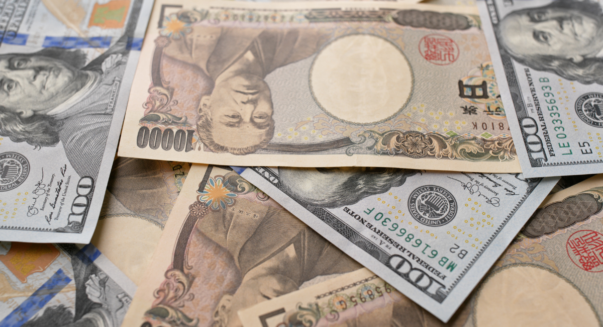 Nguy cơ suy thoái kinh tế Nhật Bản cũng là nguyên nhân khiến cho đồng Yên mất giá