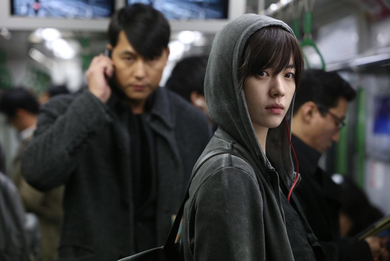 Trong các phim và chương trình truyền hình có sự tham gia của Han Hyo-joo, “Truy lùng siêu trộm” mang đến hình tượng mới