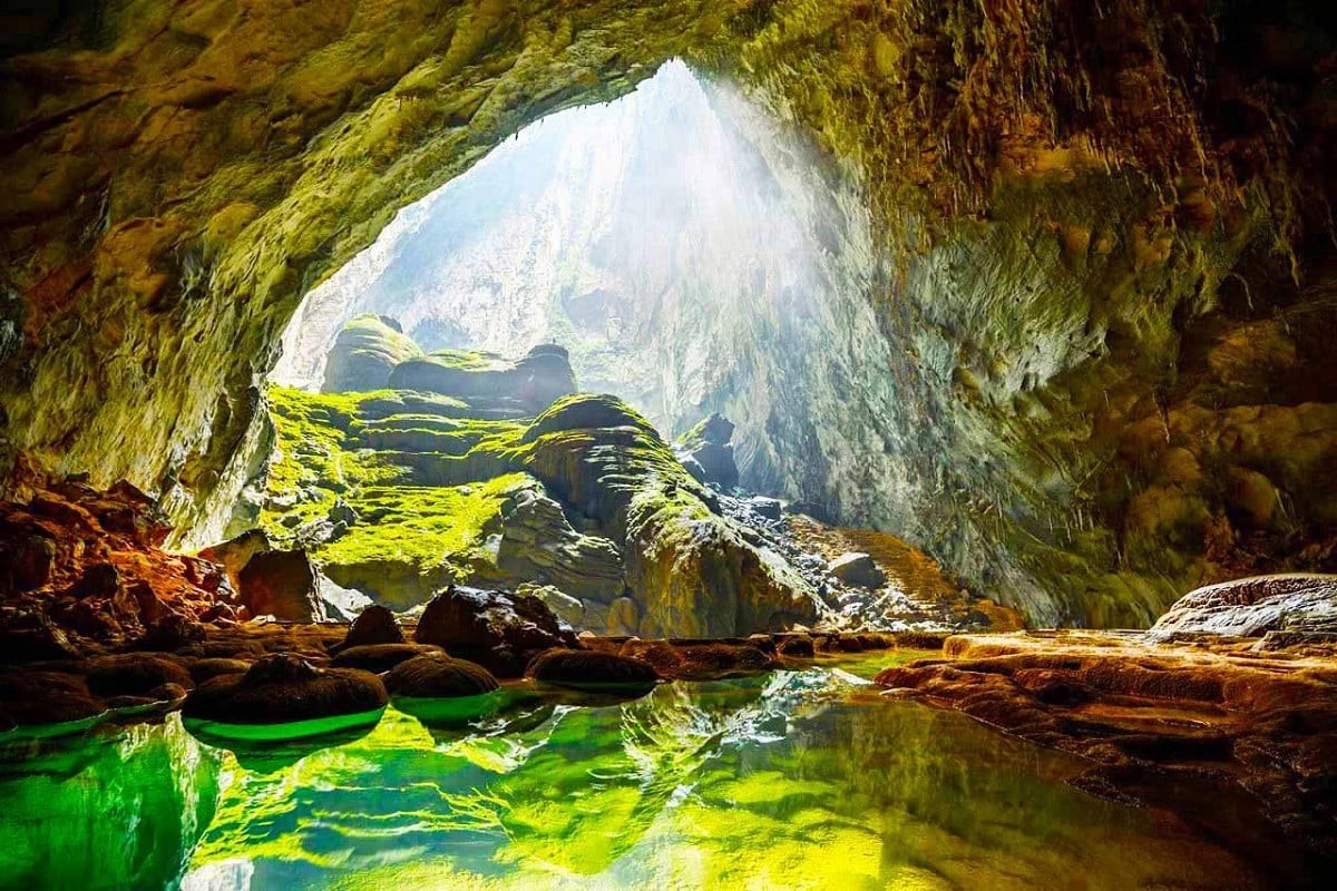 Động Phong Nha - Kẻ Bàng được công nhận là hang động đẹp nhất thế giới tại Hội nghị quốc tế về hang động 10/5/1994