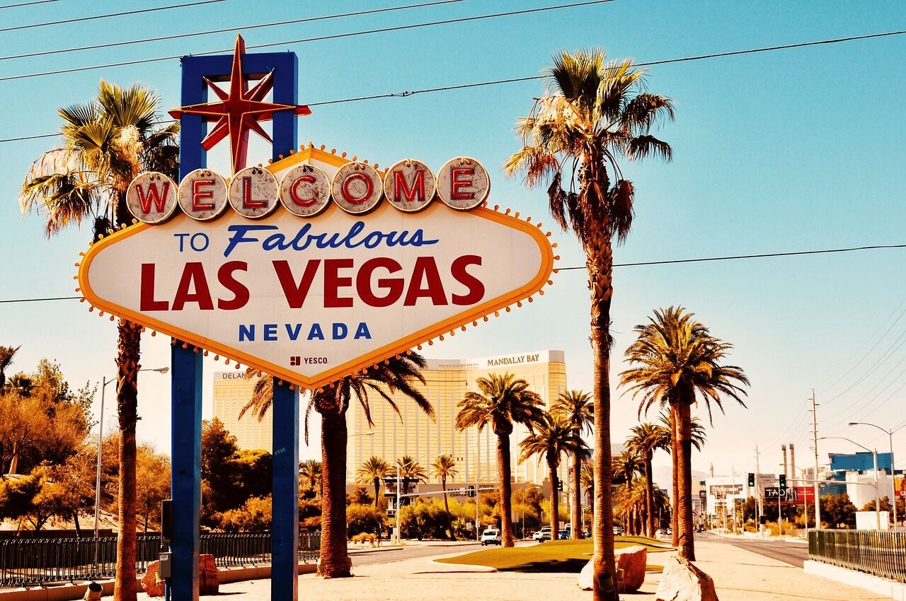 Thành phố Las Vegas được mệnh danh là “thành phố thiên thần” thuộc bang California 