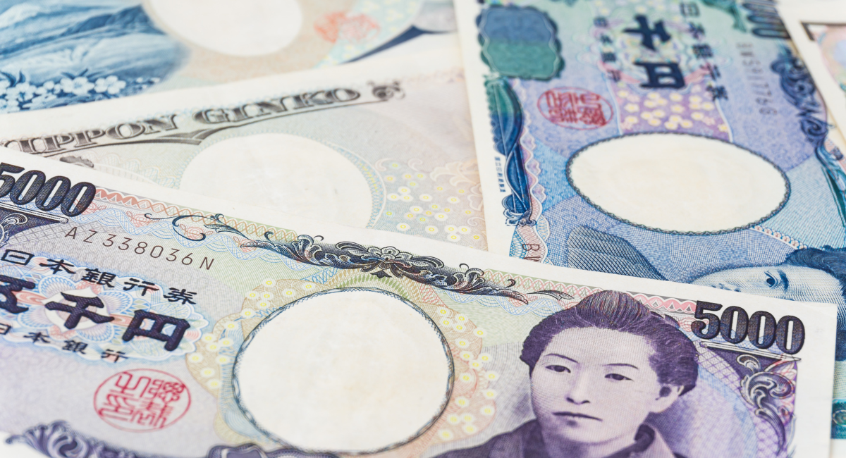 Tỷ giá Yên Nhật hôm nay tiếp tục sụt giảm