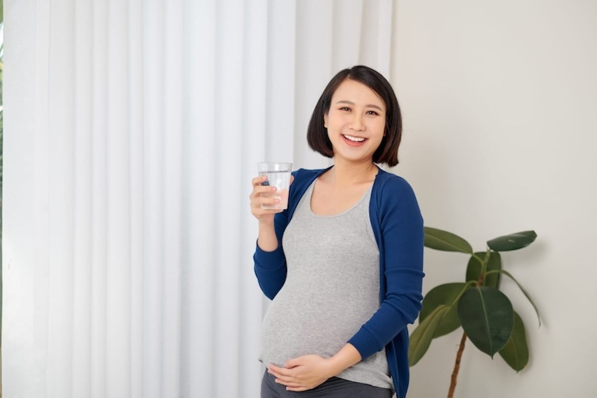 khi lựa chọn thuốc sắt cho mẹ bầu, khách hàng cần tìm hiểu kỹ thành phần, tránh các sản phẩm có chất gây dị ứng