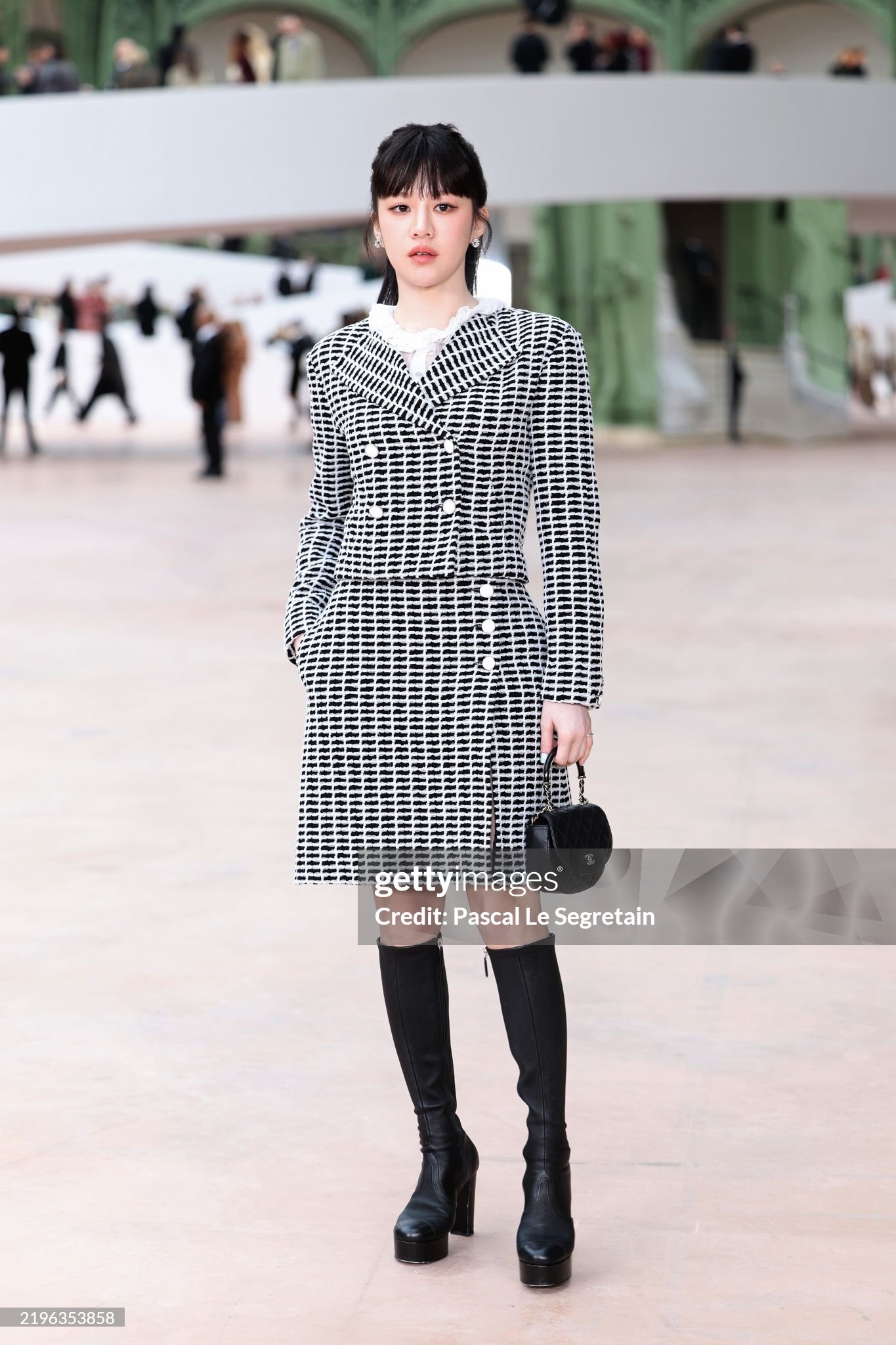 paris-fashion-week-chanel-haute-couture-go-yoon-jung-8948-4511